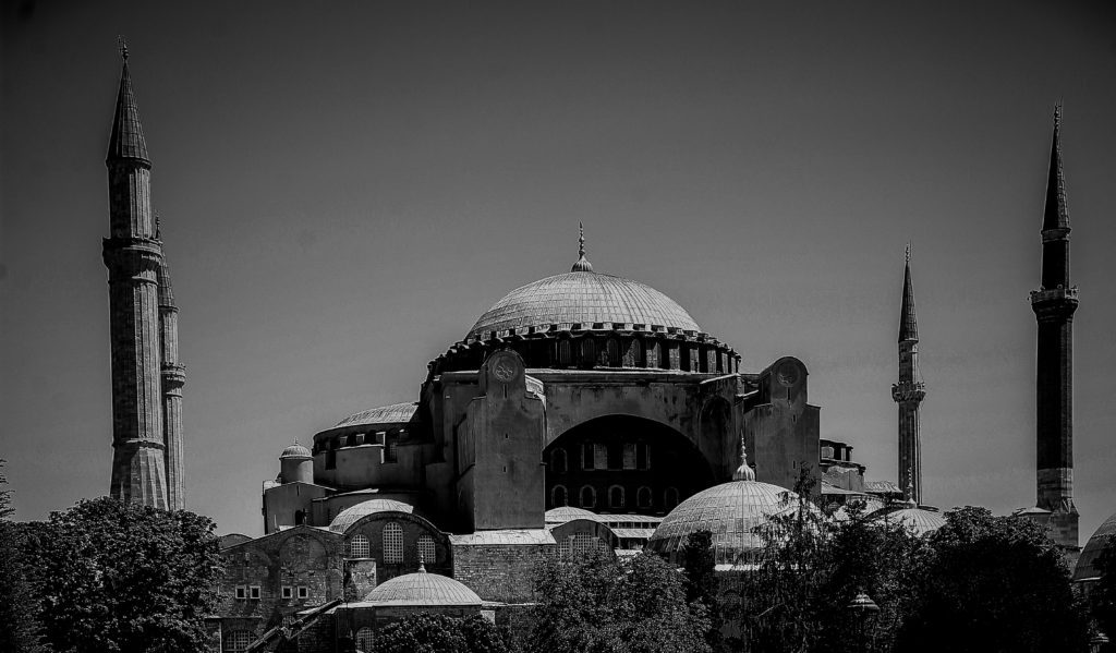 Κακλαμάνης σε Δένδια – Μενδώνη: Πιέστε την Τουρκία να καταργήσει τη μετατροπή της Αγίας Σοφίας σε τζαμί