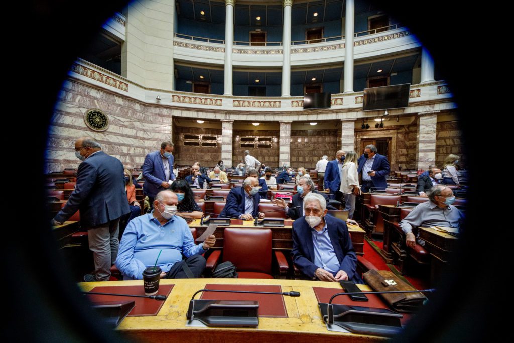 Επίκαιρη ερώτηση βουλευτών του ΣΥΡΙΖΑ για την έξαρση της οπαδικής βίας – «Αποτυχία της κυβέρνησης η εξάλειψή της»