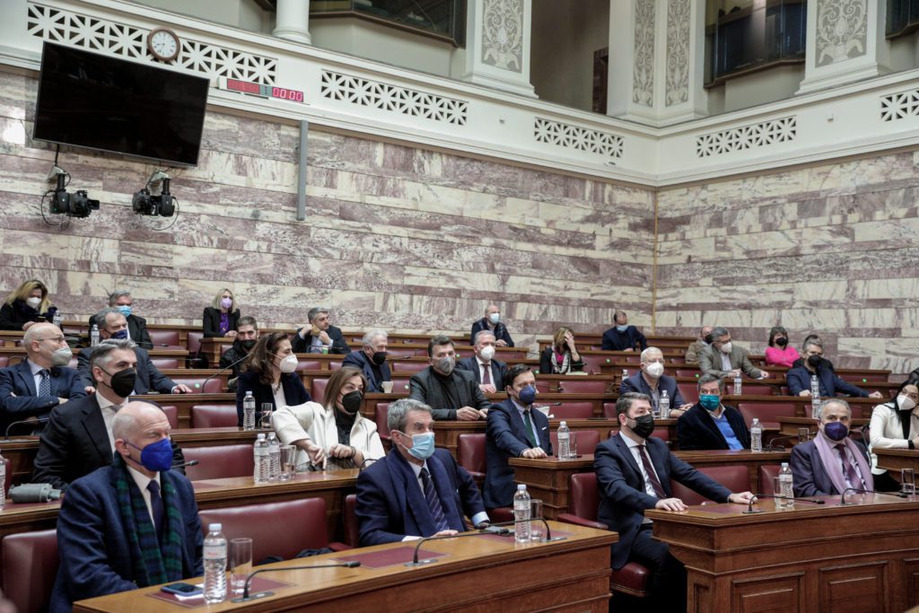 ΚΙΝΑΛ: Ερώτηση βουλευτών προς τον Πλακιωτάκη για την τύχη των έργων τέχνης της Γενικής Γραμματείας Αιγαίου