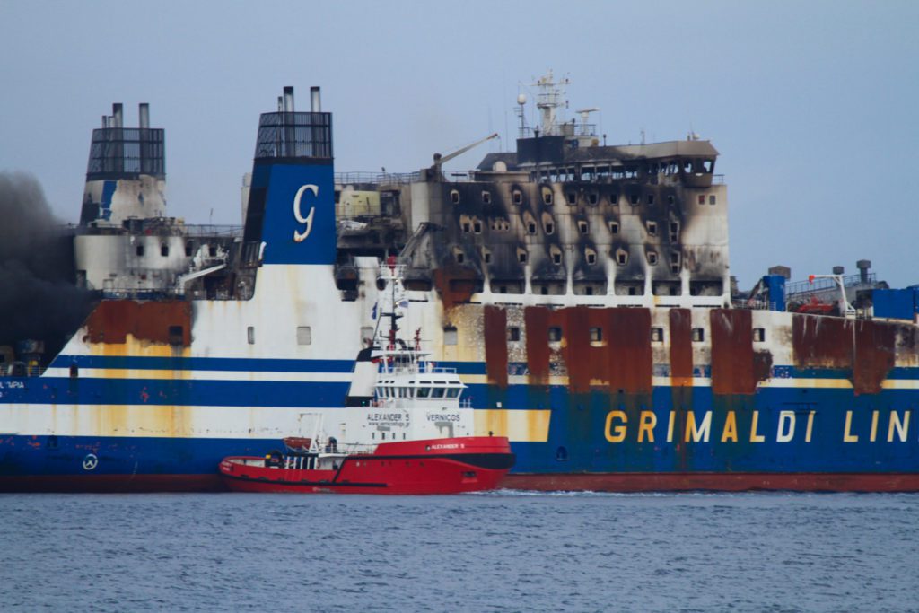 Euroferry Olympia: Συνεχίζεται η αγωνία για τους 10 αγνοούμενους – Νέα επιχείρηση από στελέχη της ΕΜΑΚ