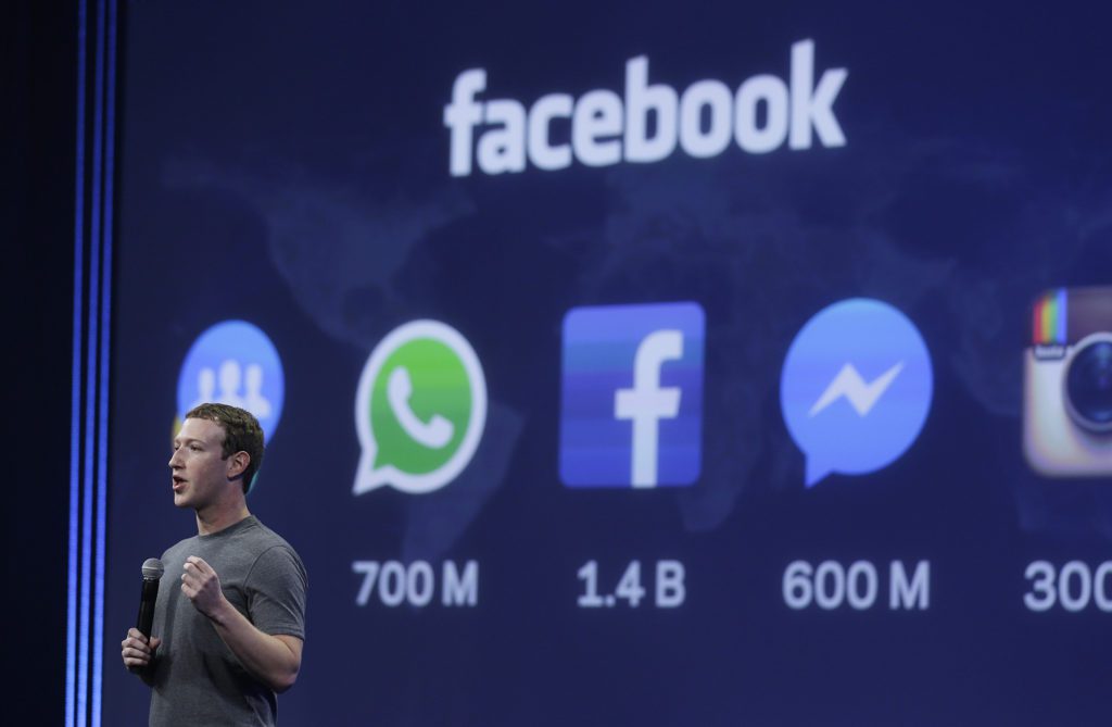 Facebook: Μειώθηκαν για πρώτη φορά οι καθημερινοί χρήστες – Πτώση 22% της μετοχής της