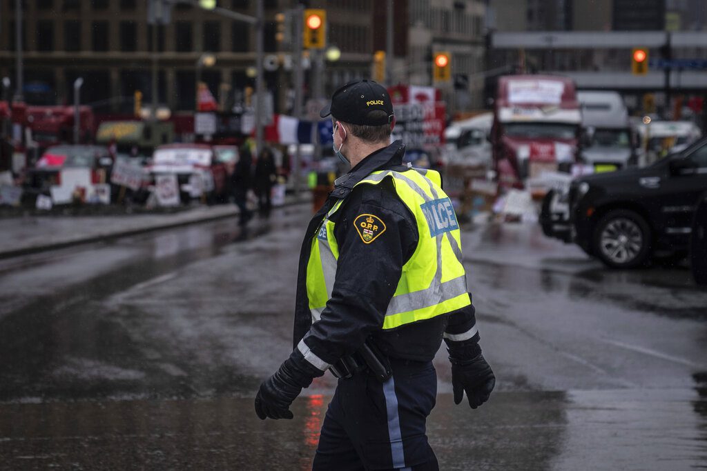 Καναδάς: ξεκινά ανεξάρτητη έρευνα για την δολοφονία 22 θυμάτων από άντρα που παρίστανε τον αστυνομικό