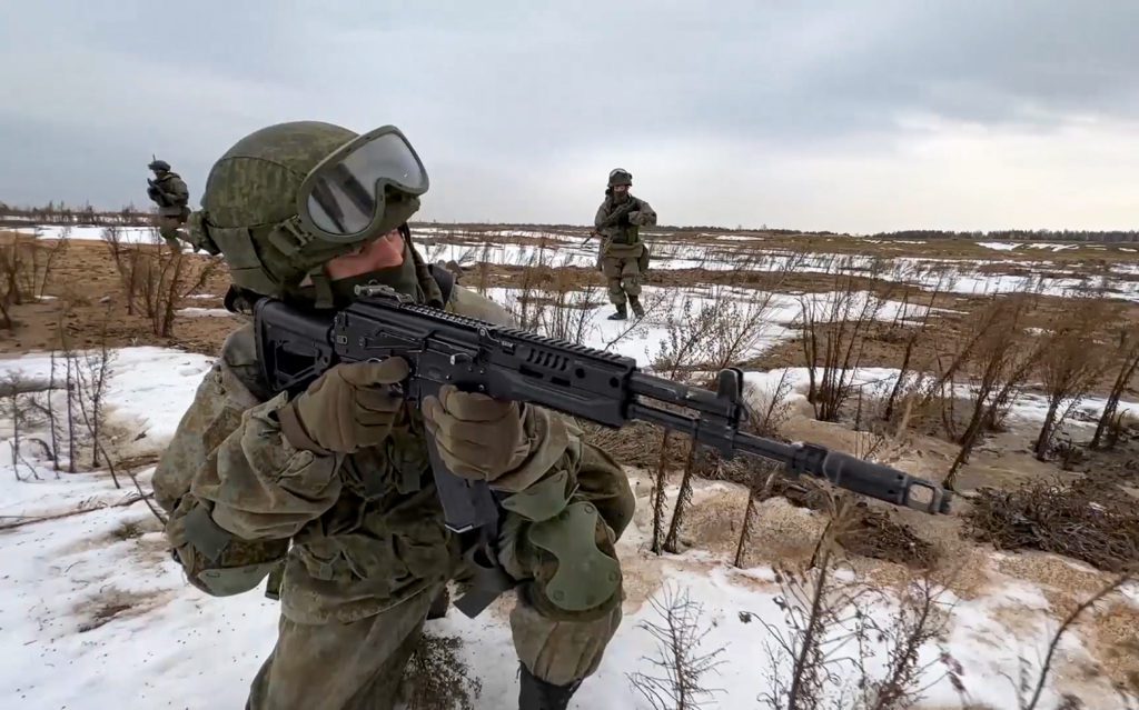 Ο Πούτιν στέλνει μόνο «επαγγελματίες στρατιώτες» στην Ουκρανία