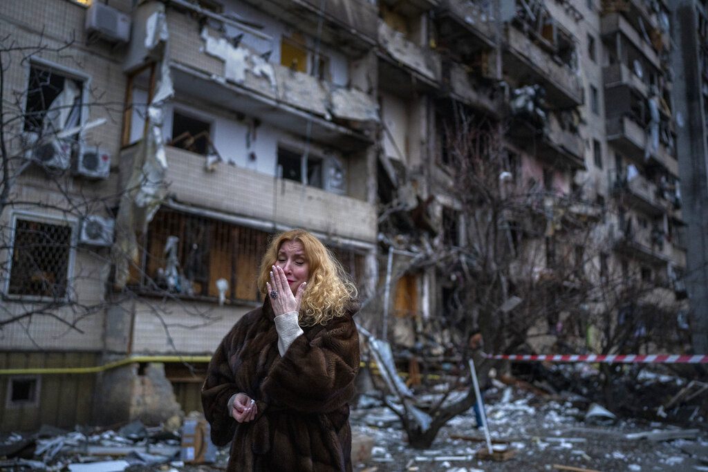 Ο εφιάλτης του πολέμου στην Ουκρανία: Συναγερμός για αεροπορικές επιθέσεις – Φόβοι για επίθεση με τανκ στο Κίεβο (Live – Photos – Video)