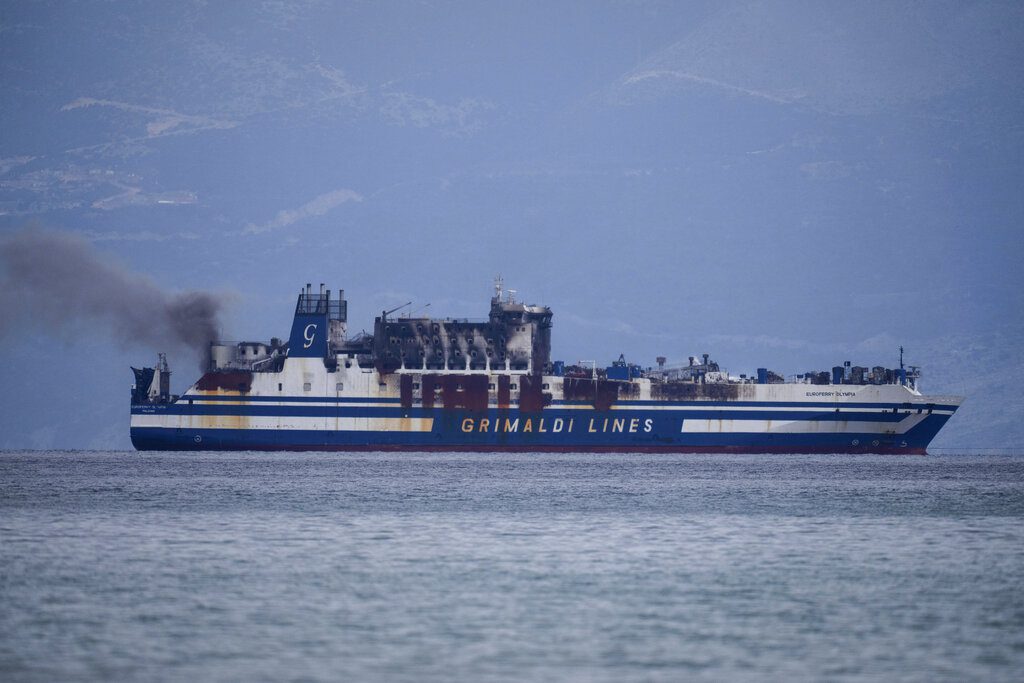 Στους 8 ανήλθαν οι νεκροί από τη φωτιά στο Euroferry Olympia