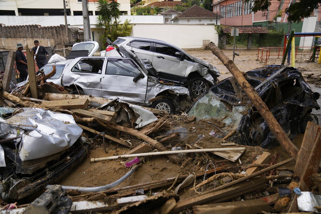 Εκατόν τέσσερις νεκροί από πλημμύρες στη Βραζιλία