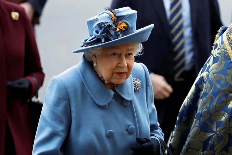 Βρετανία: Θετική στον κορονοϊό η βασίλισσα Ελισάβετ