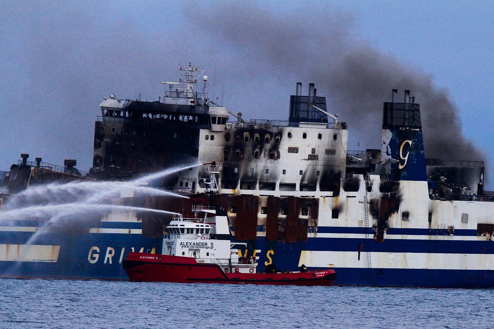 Euroferry Olympia: Πληροφορίες για 4-5 ακόμα επιζώντες – Η κατάσταση υγείας των διασωθέντων