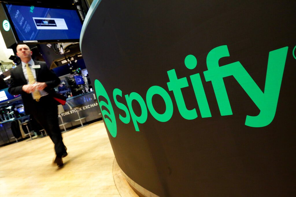 Τι απαντά το Spotify στις καταγγελίες περί ρατσισμού