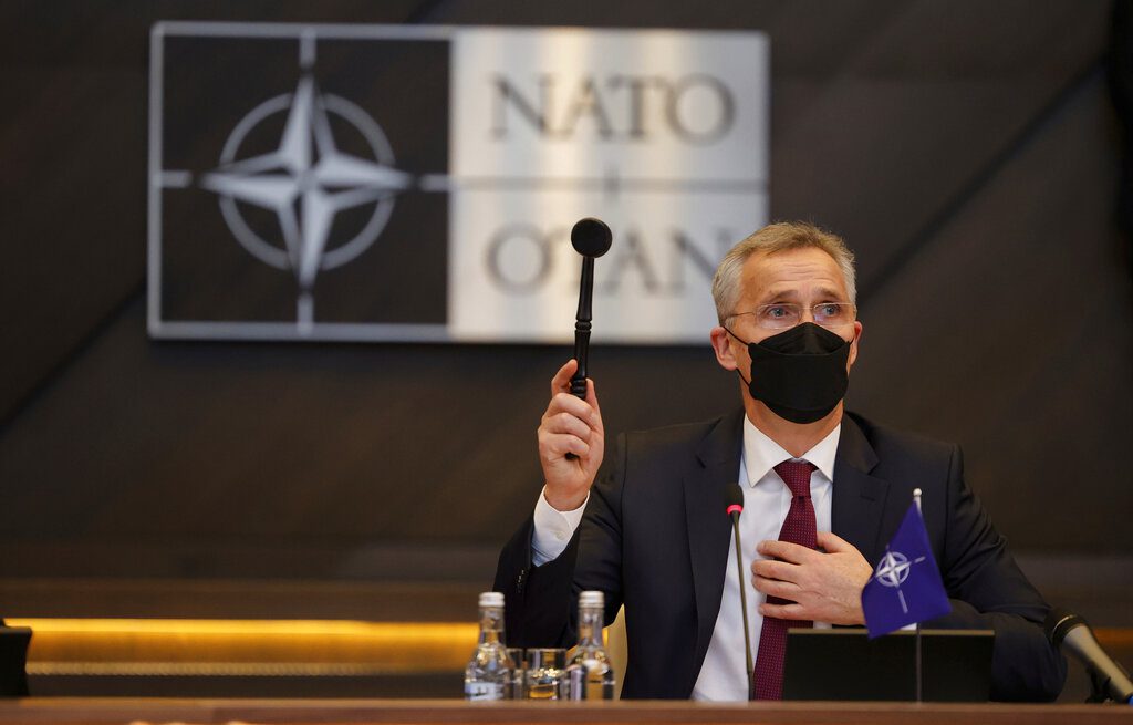 Στόλτενμπεργκ: Η Μόσχα ζητάει εγγυήσεις ασφαλείας που γνωρίζει ότι το ΝΑΤΟ δεν μπορεί ποτέ να ικανοποιήσει