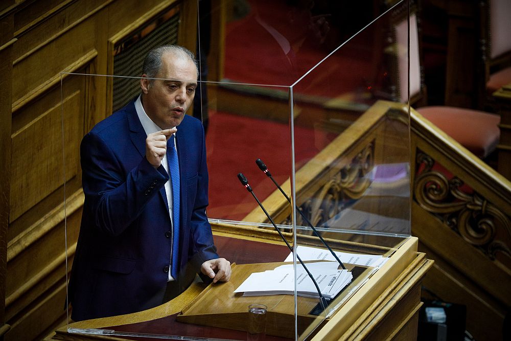 «Φερέφωνο του Μητσοτάκη η Καθημερινή» λέει ο Βελόπουλος και διαψεύδει τα σενάρια συγκυβέρνησης με ΝΔ