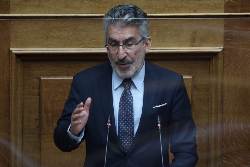 Ξανθόπουλος: Αντί να ανασύρει υποθέσεις που κρίθηκαν από τη Δικαιοσύνη, η κυβέρνηση να διεκδικήσει αποζημίωση από τη Novartis