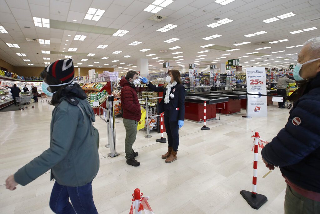 Ιταλία: Ορισμένα σούπερμάρκετ περιορίζουν πωλήσεις εισαγόμενων προϊόντων εξαιτίας του πολέμου
