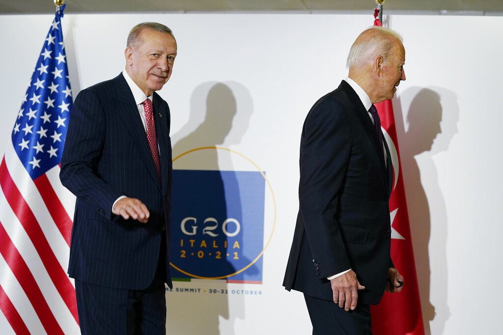 Ο Ερντογάν ζήτησε από τον Μπάιντεν να αρθούν οι κυρώσεις στην Τουρκία για τα F-16