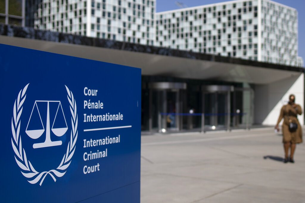 Το Ηνωμένο Βασίλειο και 37 χώρες παραπέμπουν αγριότητες που διαπράχθηκαν στην Ουκρανία στο Διεθνές Ποινικό Δικαστήριο