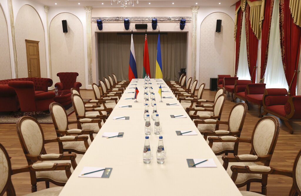 Ουκρανία: Ανατροπή για την ημέρα των διαπραγματεύσεων Μόσχας – Κιέβου – Ξεκινούν τελικά την Πέμπτη