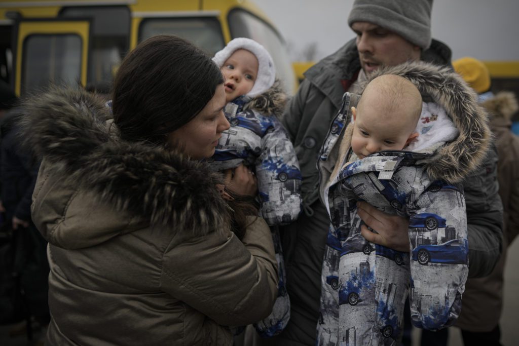 Συνεχίζεται το ανθρώπινο δράμα – Ξεπέρασαν τα 2,3 εκατ. οι Ουκρανοί πρόσφυγες, σύμφωνα με τον ΟΗΕ