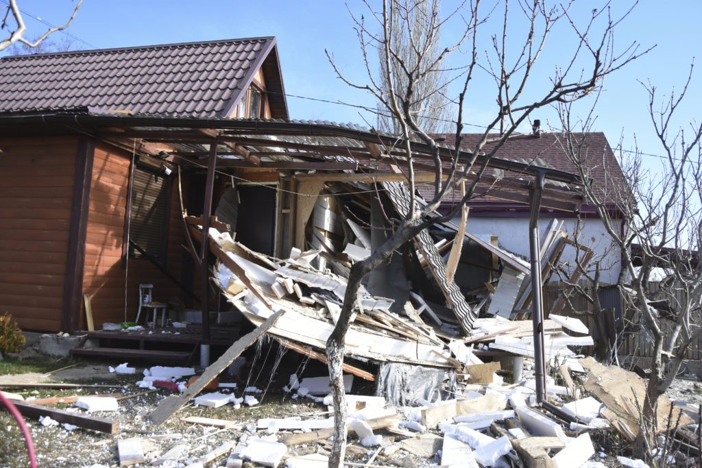 Ουκρανία: «Λιγότερο ουσιαστικές οι διαπραγματεύσεις» με το Κίεβο, λέει η Μόσχα – Συνεχίζονται οι ρωσικοί βομβαρδισμοί με θύματα αμάχους