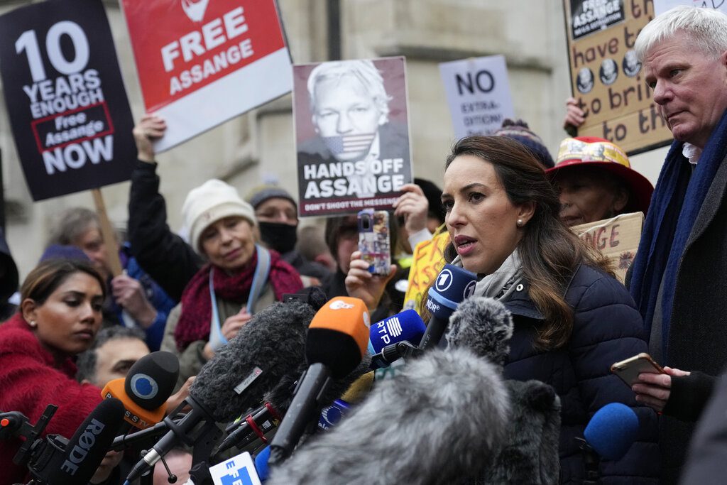 Βρετανία: Νέα έκκληση για τη μη έκδοση του Ασάνζ στις ΗΠΑ από τη σύντροφό του