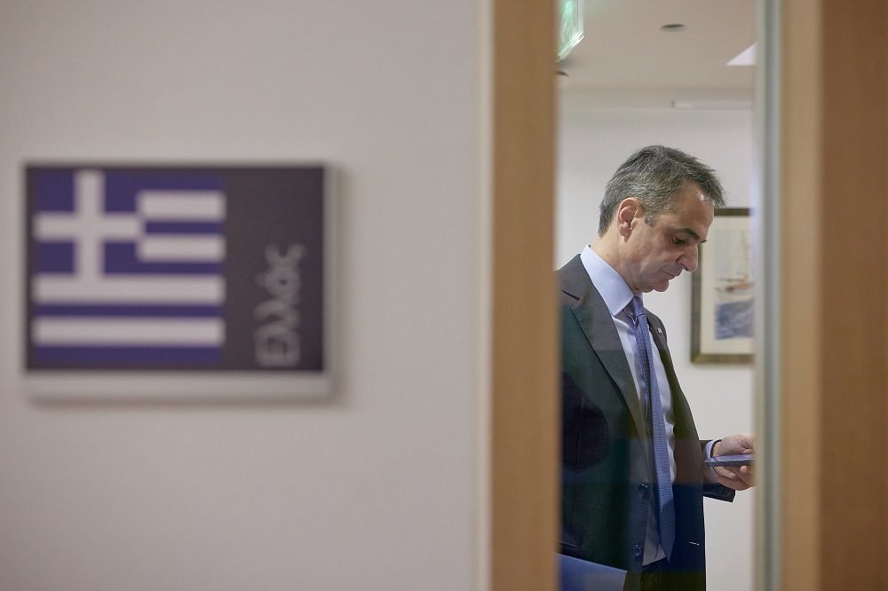 Bye bye Κυριάκος καιρός να χρεοκοπήσουμε μόνοι μας