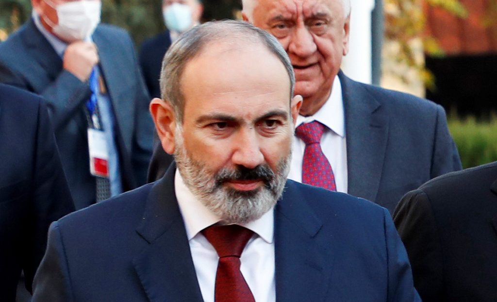 Ελληνική Λύση: Να μιλήσει στη Βουλή και ο Αρμένιος πρωθυπουργός – Μονομερής ενέργεια η πρόσκληση Ζελένσκι