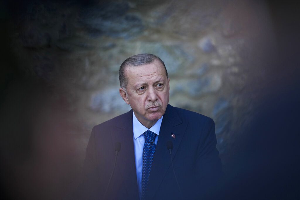 Τουρκικά ΜΜΕ: Ένοπλος προσπάθησε να μπει στο σπίτι του Ερντογάν – Φώναζε «Είμαι ο Μεσσίας»