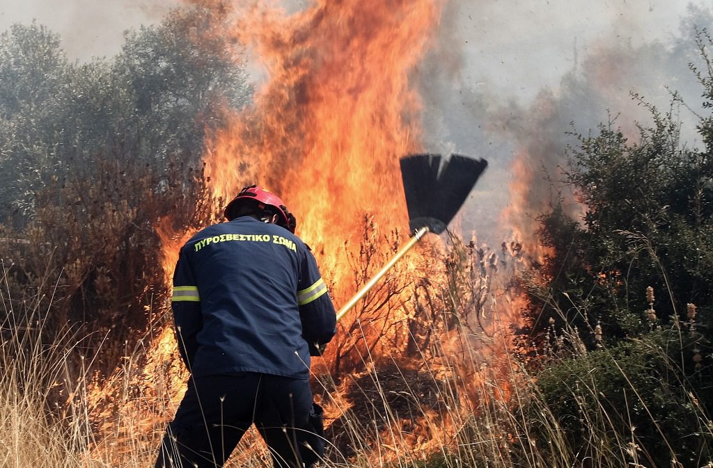 Υψηλός κίνδυνος πυρκαγιάς το Σάββατο – Συστάσεις της Πολιτικής Προστασίας