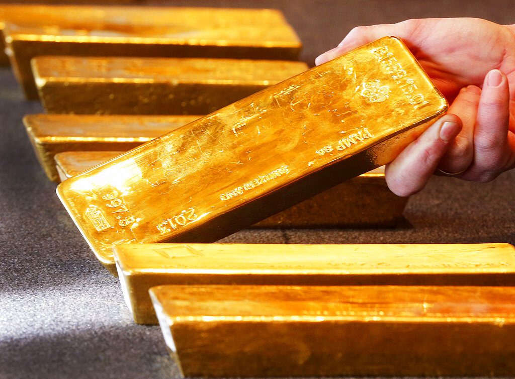 Οι χώρες της G7 και της ΕΕ μπλοκάρουν τα αποθέματα χρυσού της Μόσχας