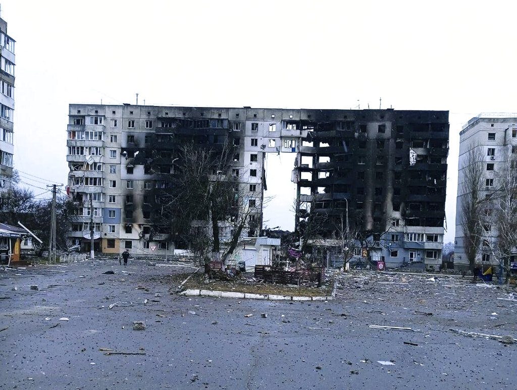 Ουκρανία: Aπομάκρυνση αμάχων από τη Μαριούπολη, σφοδρές μάχες στο Κίεβο