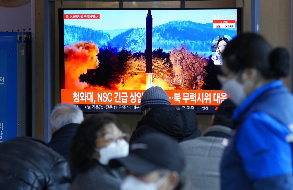 Βόρεια Κορέα: Εκτόξευση «βαλλιστικού πυραύλου» παραμονές προεδρικών εκλογών στη Νότια Κορέα