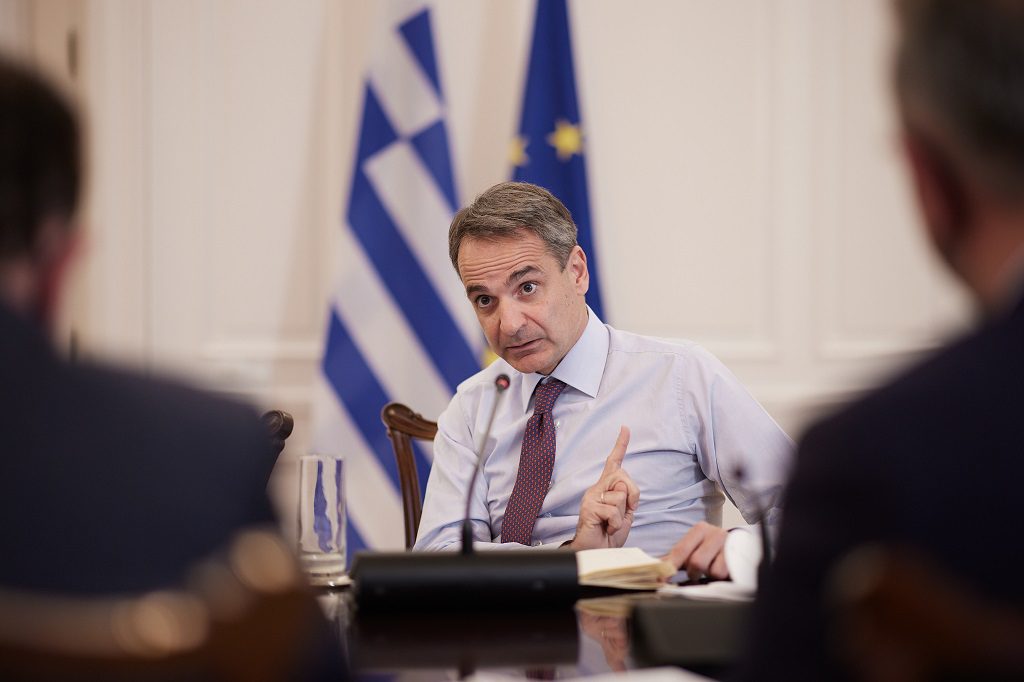 Το Spiegel διασύρει Μητσοτάκη: «Κυβερνά αυταρχικά, η Ελλάδα διολισθαίνει στην απολυταρχία» – Ζητά παρέμβαση της ΕΕ