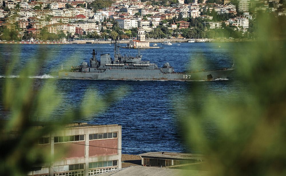 Τουρκικό «όχι» στα ρωσικά πλοία στα Στενά του Βοσπόρου και των Δαρδανελίων