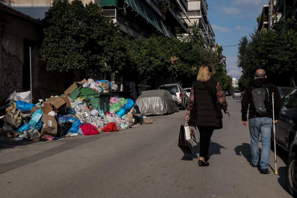 Αδιαφάνεια και επιβάρυνση των πολιτών στη διαχείριση των απορριμμάτων καταγγέλλει η Ανοιχτή Πόλη