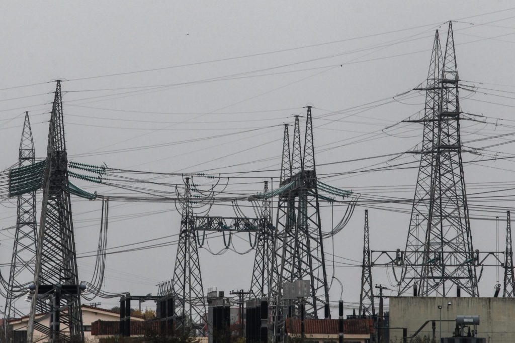Οι προμηθευτές ενέργειας αντιδρούν στην ενεργειακή πολιτική της κυβέρνηση Μητσοτάκη: «Φέρνει αυξήσεις στα τιμολόγια»