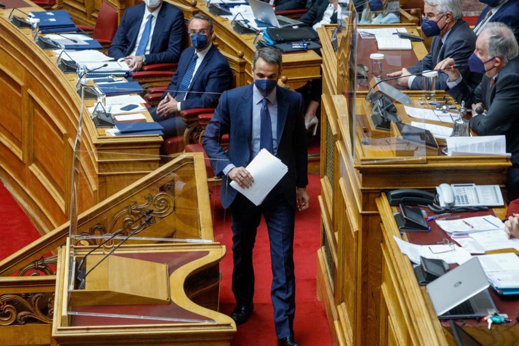 ΣΥΡΙΖΑ: Νέο unfair από την οικογένεια Μητσοτάκη με τα βασιλικά κτήματα