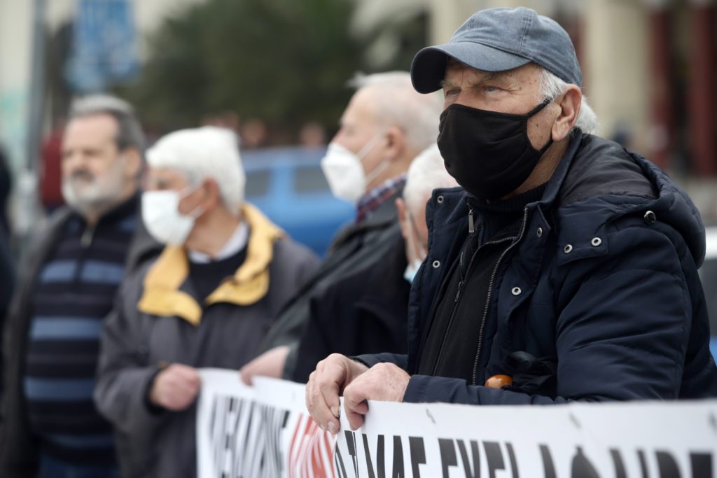 Σε αναμονή δικαίωσης από το ΣτΕ χιλιάδες συνταξιούχοι για τις περικοπές στις συντάξεις τους