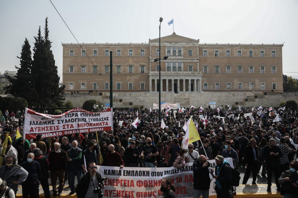 Απεργία: Η χώρα κατεβάζει ρολά και απαντά στην ακρίβεια της κυβέρνησης Μητσοτάκη – Πώς θα κινηθούν τα ΜΜΜ – Κανονικά οι πτήσεις