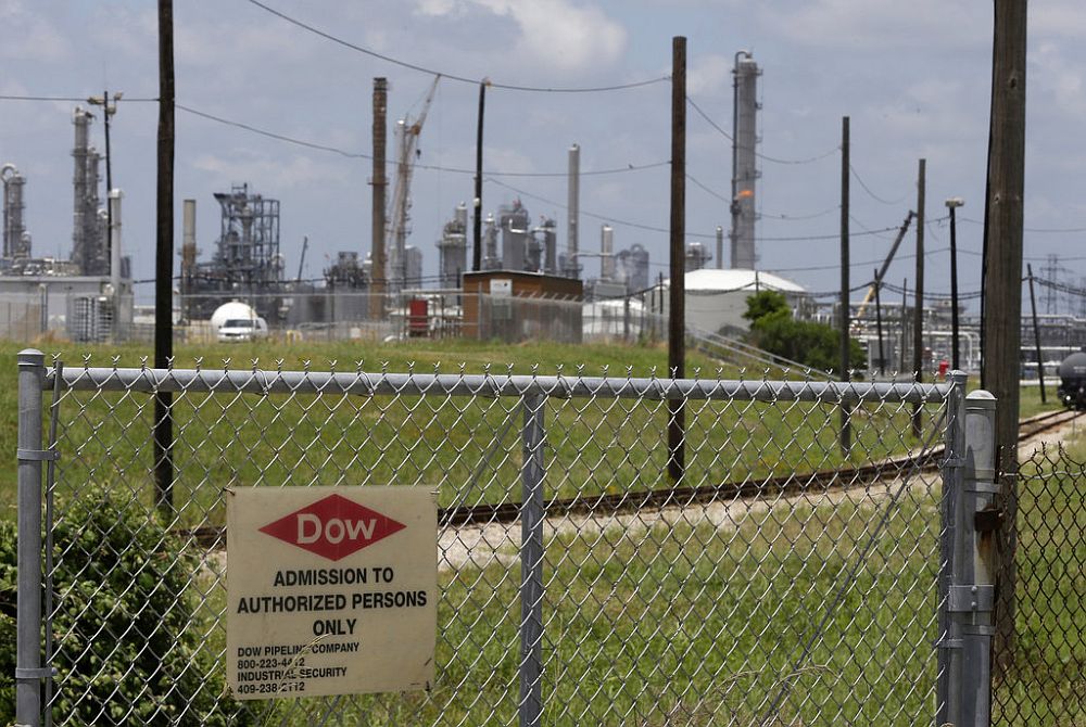 ΗΠΑ: Συναγερμός με διαρροή χλωρίου σε εγκατάσταση της Dow Chemical – «Βρείτε καταφύγιο» λένε οι Αρχές