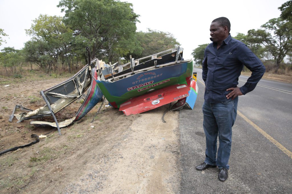 Τουλάχιστον 35 νεκροί σε δυστύχημα με λεωφορείο στη Ζιμπάμπουε