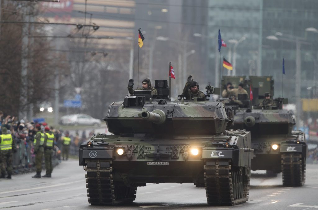 Γερμανία: Η κυβέρνηση αναμένεται να προμηθεύσει βαριά άρματα στην Ουκρανία