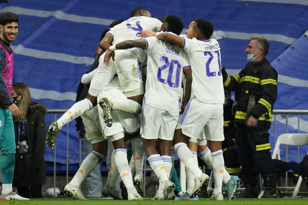 Champions League: «Βόμβα» από Βιγιαρεάλ, πρόκριση θρίλερ η Ρεάλ