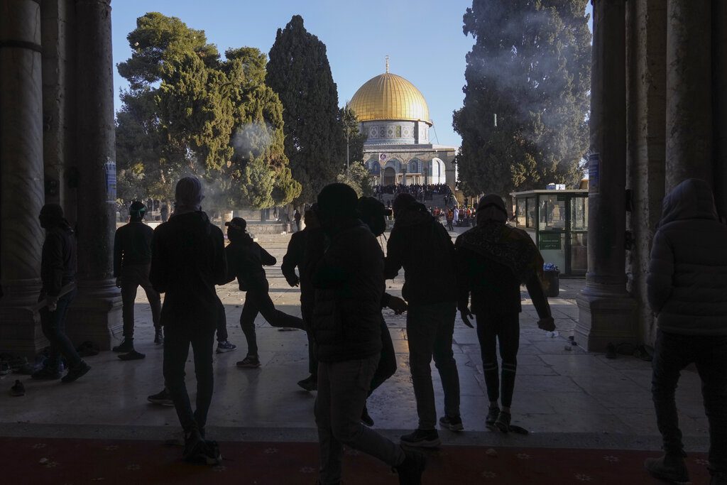 Ιερουσαλήμ: Σοβαρά επεισόδια στην πλατεία Τεμένων (Photos)