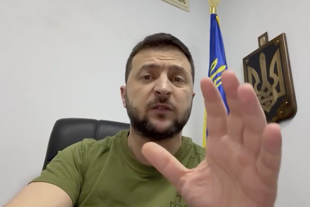 Ζελένσκι: Η Ουκρανία χρειάζεται 7 δισ. δολάρια τον μήνα για την ανοικοδόμηση της