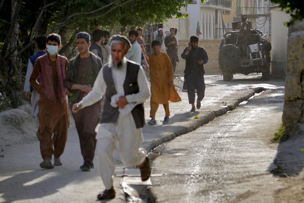 Καμπούλ: Έκρηξη σε τζαμί με νεκρούς και τραυματίες