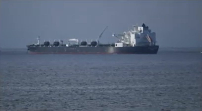 Τυνησία: Βυθίστηκε δεξαμενόπλοιο με 1.000 τόνους καυσίμων – κίνδυνος για περιβαλλοντική καταστροφή