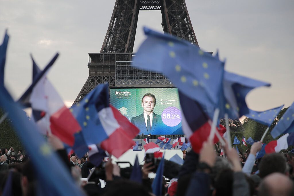 Γαλλία: Δεύτερη προεδρική θητεία για Μακρόν, με μεγάλη αποχή και χωρίς περίοδο χάριτος