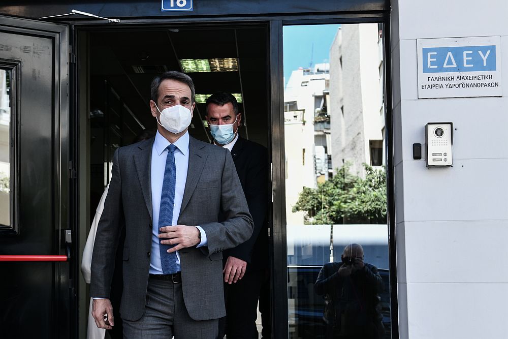 Κυβερνητική παραδοχή πως η Ελλάδα θα πληρώνει σε ρούβλια για το ρωσικό φυσικό αέριο