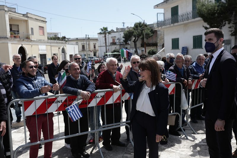 H Πρόεδρος της Δημοκρατίας στα ελληνόφωνα χωριά της Κάτω Ιταλίας