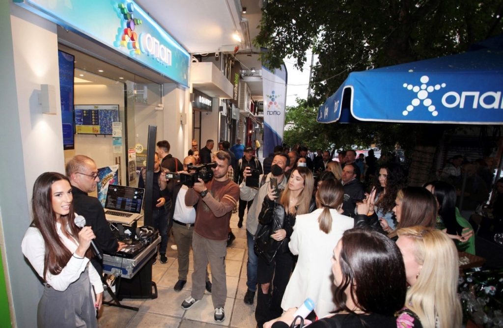 Διασκέδαση με πρωταγωνιστή το ΣΚΡΑΤΣ στη Θεσσαλονίκη – ΣΚΡΑΤΣ night σε κατάστημα ΟΠΑΠ και ΣΚΡΑΤΣ Pop Up Store στην πλατεία Αριστοτέλους