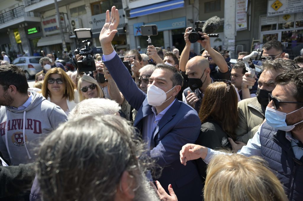 Τσίπρας: Η ζωή των πολιτών με Μητσοτάκη θυμίζει survivor – Οι πολίτες είτε είναι μέλη είτε όχι να έρθουν στις κάλπες του ΣΥΡΙΖΑ